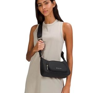 Lululemon - Crossbody Nano Pouch Black - NWT